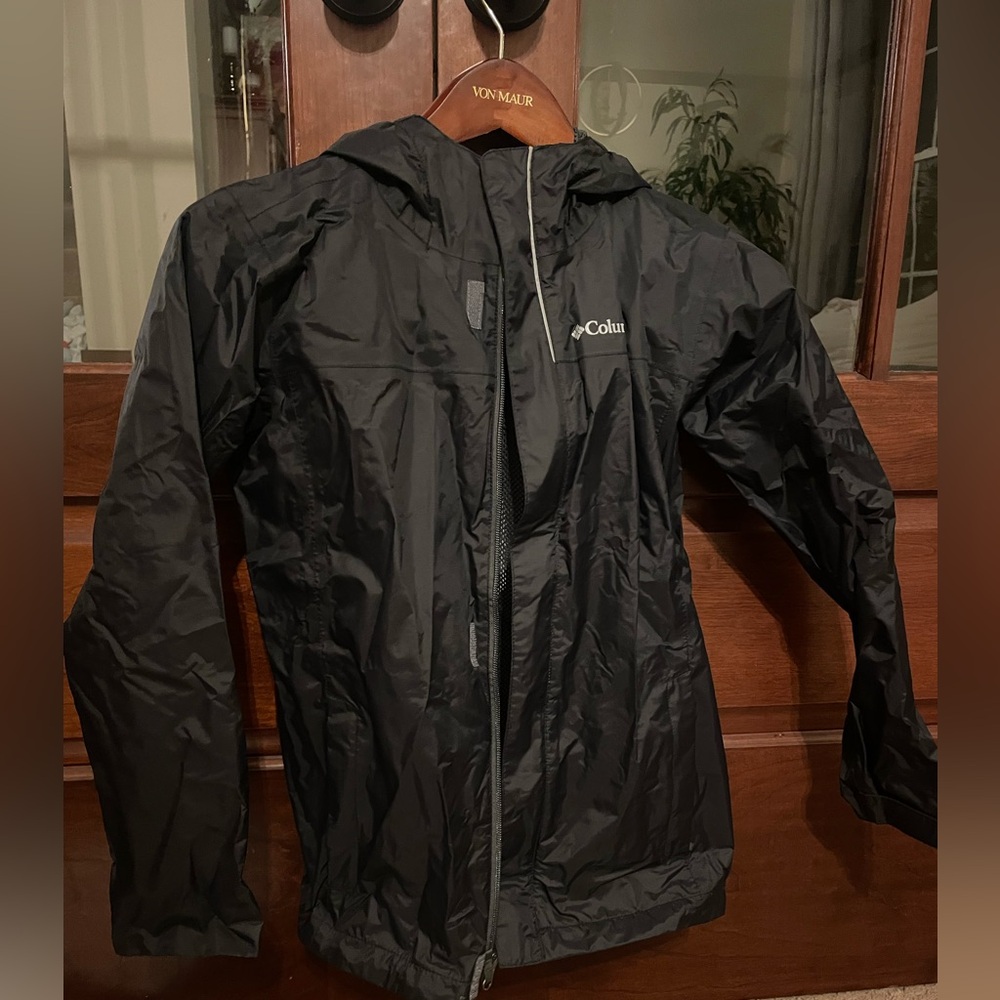 Columbia kids Watertight Black Hooded Raincoat